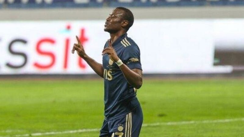 Emre Belözoğlu'nun forvet kararı