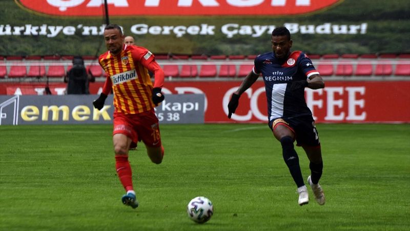 Antalyaspor deplasmanda Kayserispor'u tek golle mağlup etti
