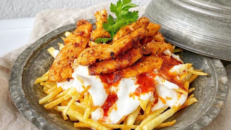 Tavuklu Çökertme Kebabı: Ekonomik ve lezzetli Çökertme Kebabı malzemeleri ve tarifi..