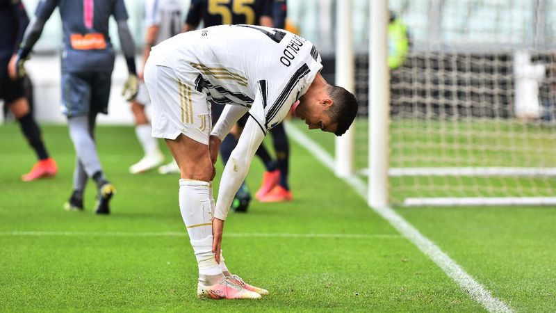 Juventuslu futbolcular Ronaldo'ya pas atmadı