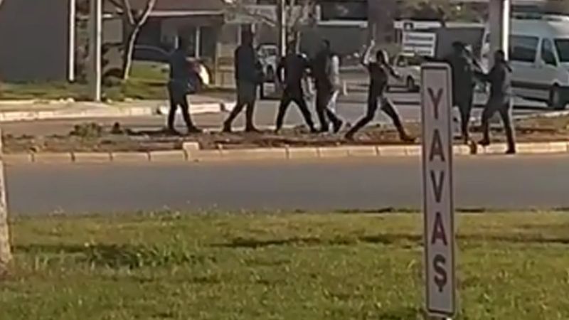 Antalya'da Suriyeli grup birbirine girdi