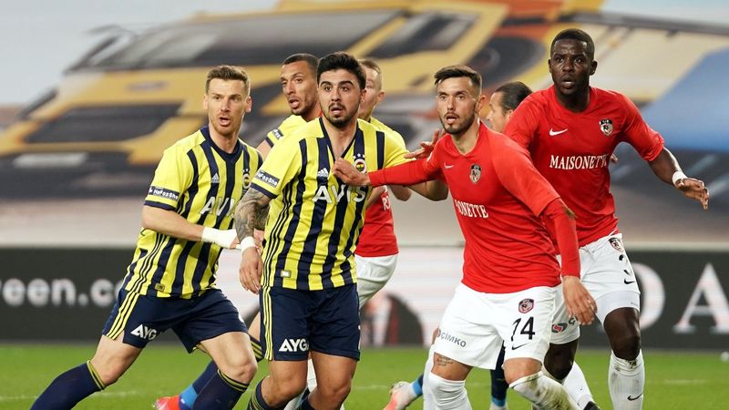 Fenerbahçe evinde Gaziantep'i 3 golle mağlup etti