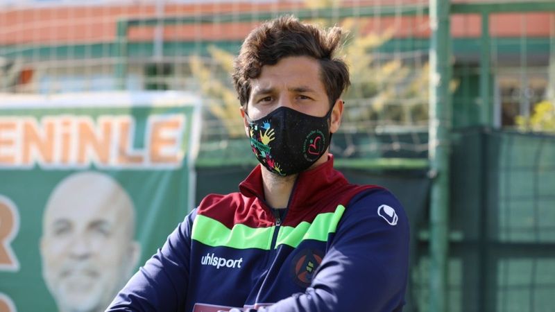 Alanyaspor'da Salih Uçan sakatlandı