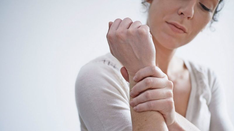 Sinir hasarını gösteren 8 belirti