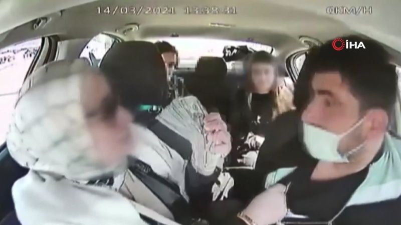 İstanbul'da turistlerden 4 bin dolar çalan taksici kamerada