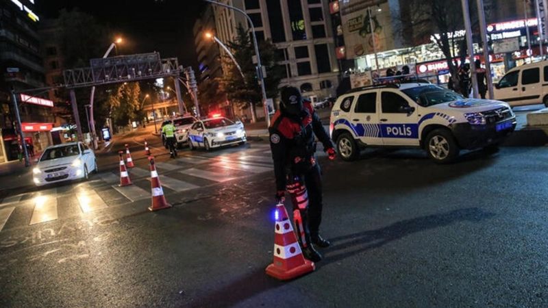 İçişleri Bakanlığı'ndan valiliklere 'Kısmi Kapanma' genelgesi