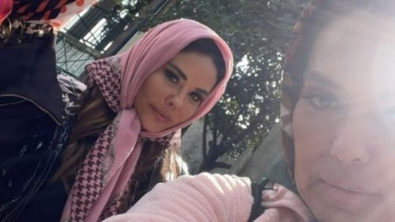 Demet Akalın'ın türbe ziyareti