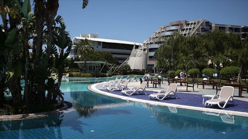 Oteller kapandı mı? Otel rezervasyonları ne olacak? Erdoğan açıkladı..