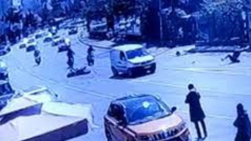 Etiler'de motosikletli magandanın kazası