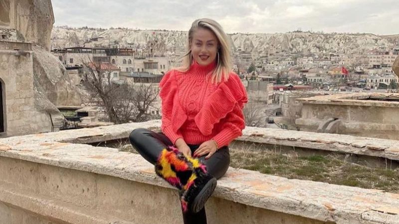 Yeliz Yeşilmen'den 'ibadet' paylaşımı