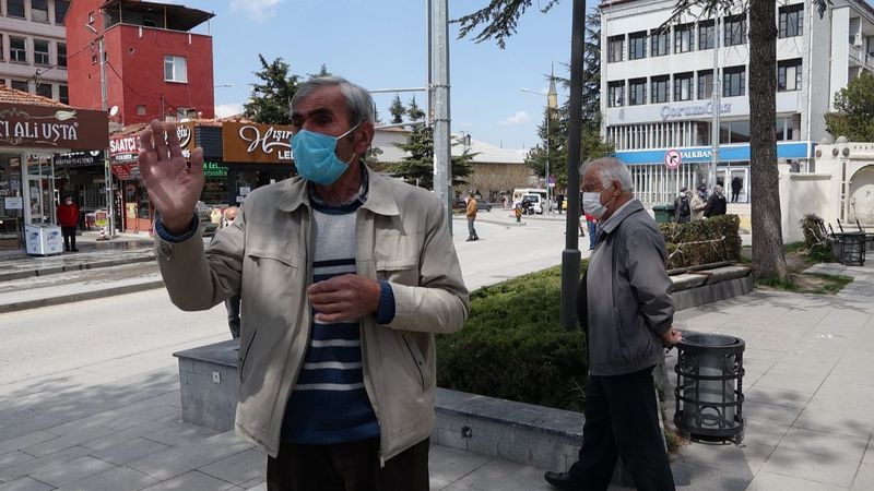 Çorum'daki parkta uyarılan kişi: Hanım temizlik için evden kovdu