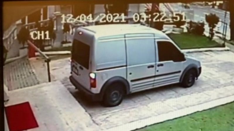 Kadıköy’de milyonluk halı hırsızlığı