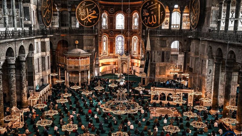 Ayasofya Camii'nde Ramazan-ı Şerif'in ilk cuması kılındı