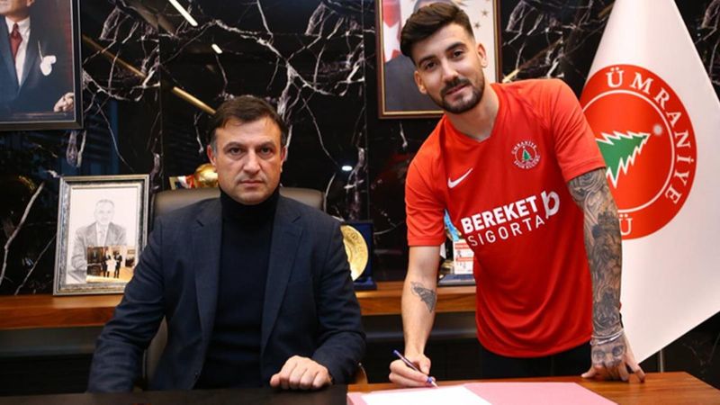 Atakan Üner'in sol diz yan bağları koptu