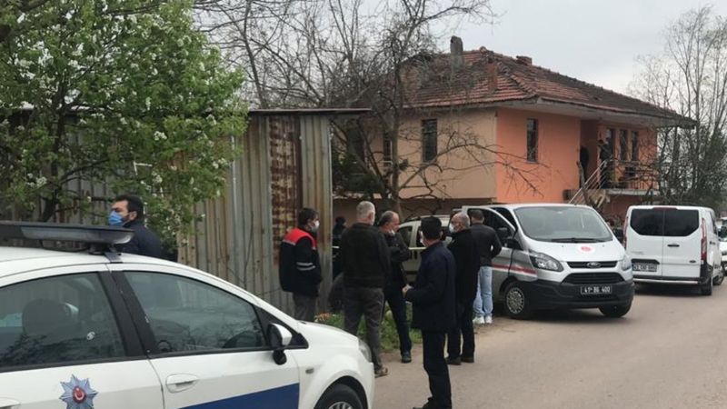Kocaeli'deki yaşlı adam, elleri bantla bağlanıp bıçaklanarak öldürüldü