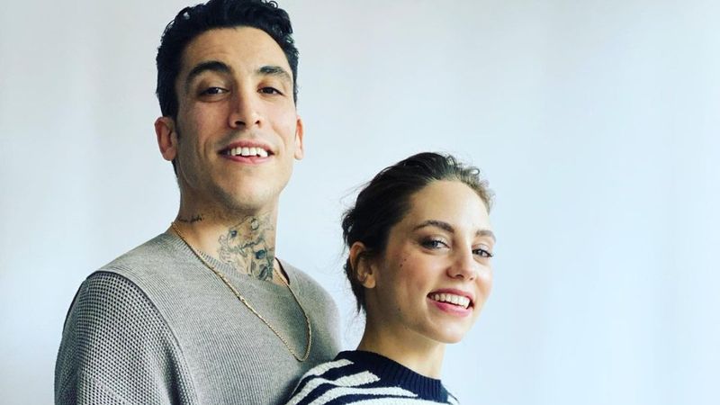 Öykü Karayel, doğum yaptı