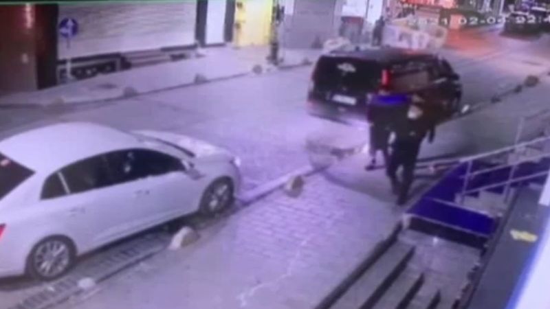 İstanbul'daki sahte polisler, 10 kişiyi toplam 1 milyon lira dolandırdı