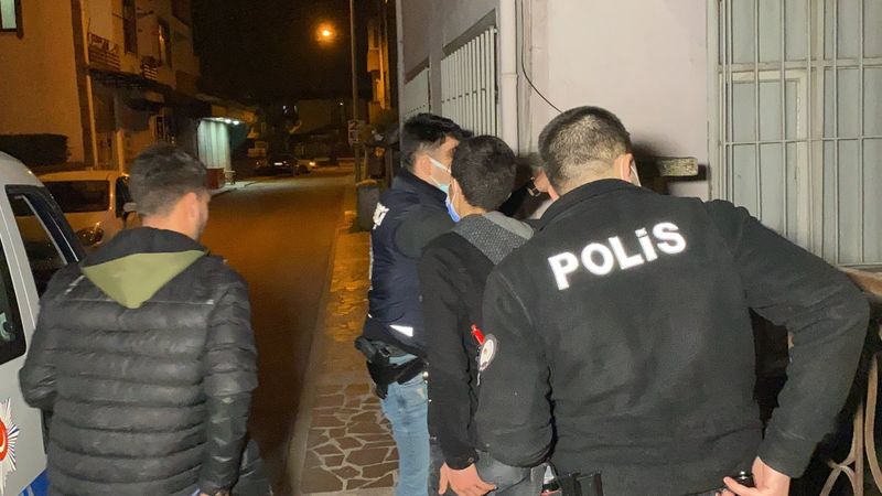 Düzce'de cezadan kaçarken bahçeye saklandı: Eve gidiyordum