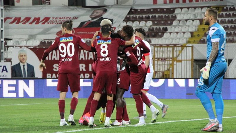 Hatayspor, Boupendza'nın golleriyle Antalyaspor'u mağlup etti