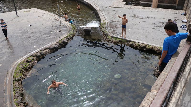 Diyarbakır'da çocuklar yasak dinlemiyor