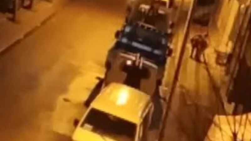 Sultangazi'de sokak ortasında kadına şiddet