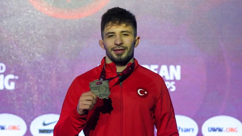 Milli güreşçi Süleyman Atlı, Avrupa şampiyonu oldu