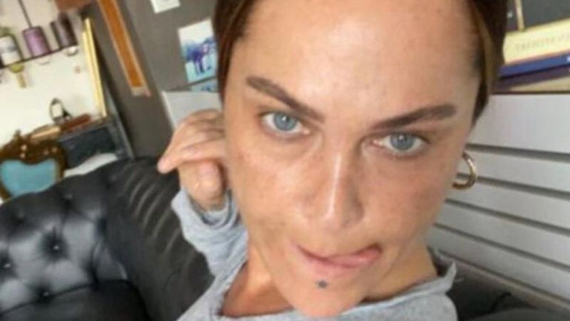 Hülya Avşar, makyajsız fotoğraf paylaştı