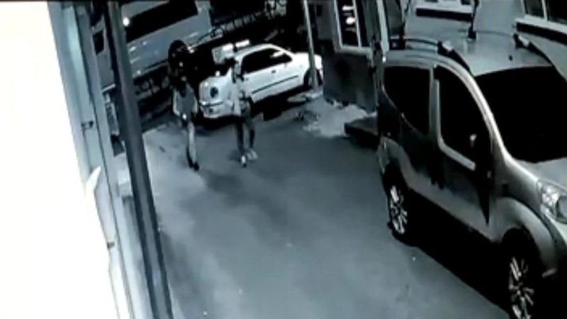 Eskişehir'de otomobilden teyp çalan 2 şüpheli yakalandı