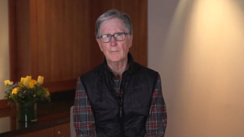 Liverpool'un sahibi Henry, özür videosu yayınladı