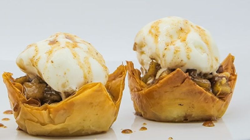 Böylesini hiç denemediniz: Baklava çanağında elma