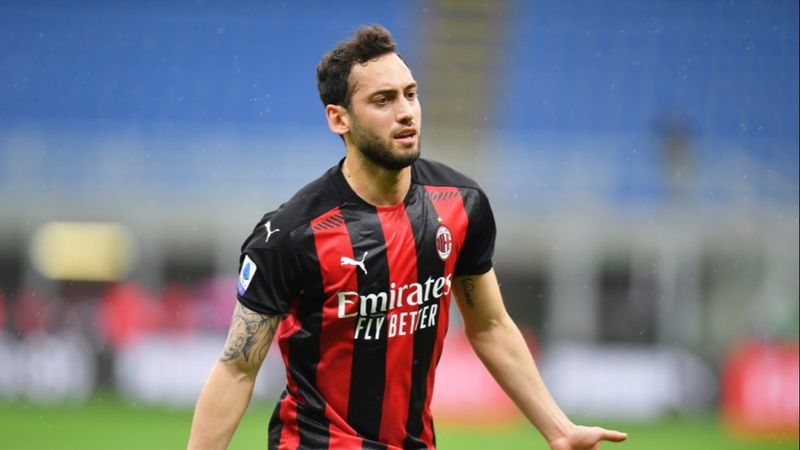 Hakan Çalhanoğlu'ndan nefis plase golü