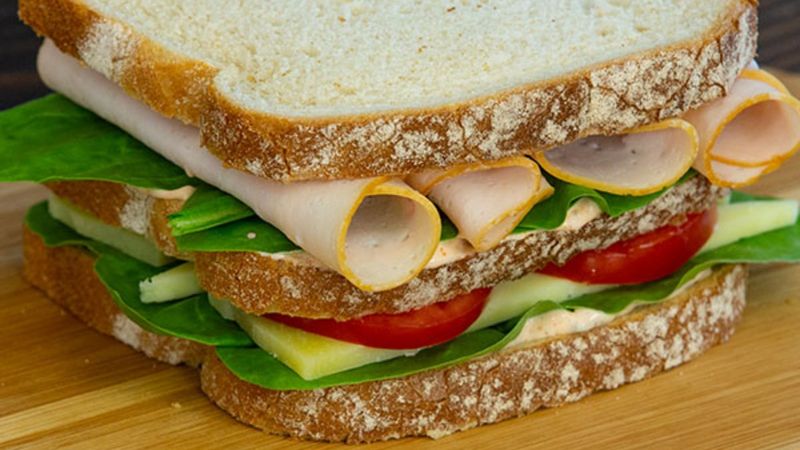 Proteini bol, doyurucu: Tavuk fümeli sandviç