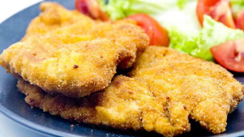 Çocukların sevdiği lezzet: Tarhanalı tavuk şinitzel