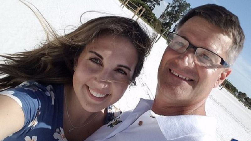 ABD'li kadın, nişanlısının babasından çocuk doğurdu