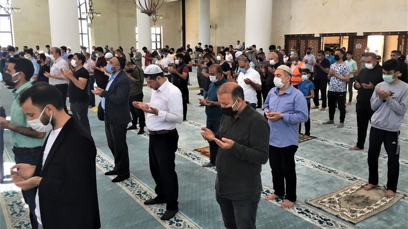 Şanlıurfa'da cuma namazı sonrası yağmur duası