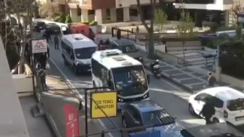Kadıköy'de trafikte levyeli kavga