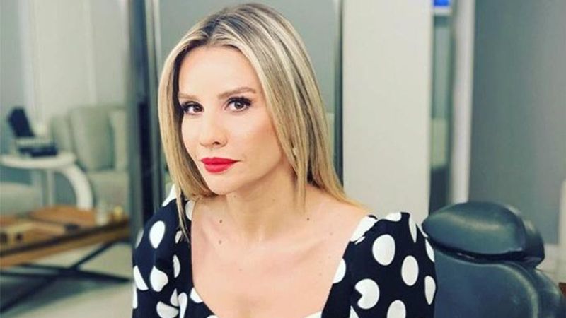 Esra Erol'dan sıfır makyaj pozu