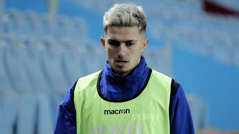 Berat Özdemir performansıyla beğenildi