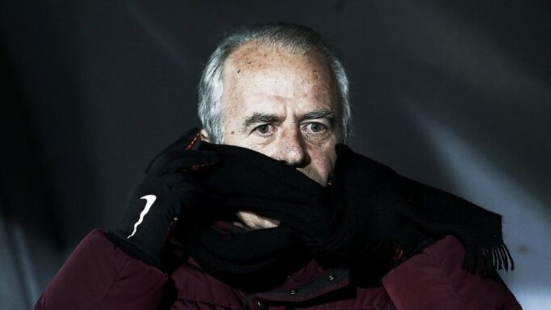 Mustafa Denizli, Altay ile anlaştı