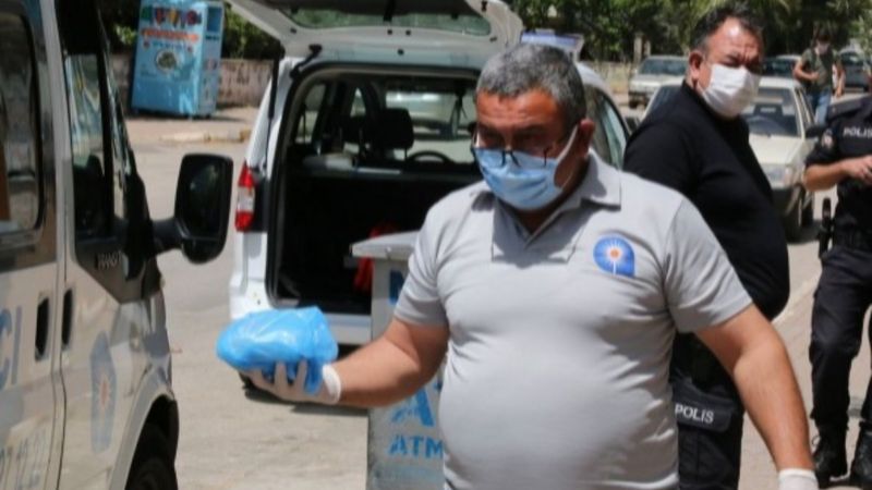 Antalya’da çöp konteynerinde cenin bulundu