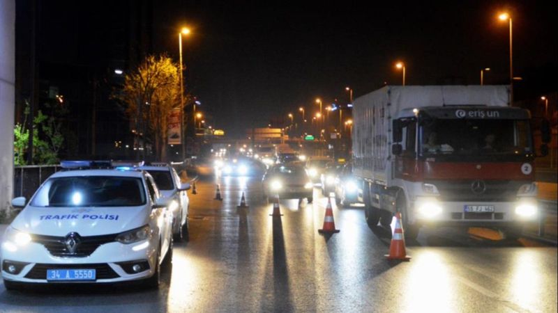 Tam Kapanmanın ilk gecesinde E-5’te uygulama