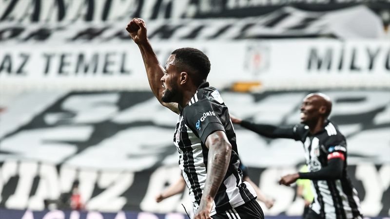 Cyle Larin, Hatayspor'a 4 gol atarak yıldızlaştı