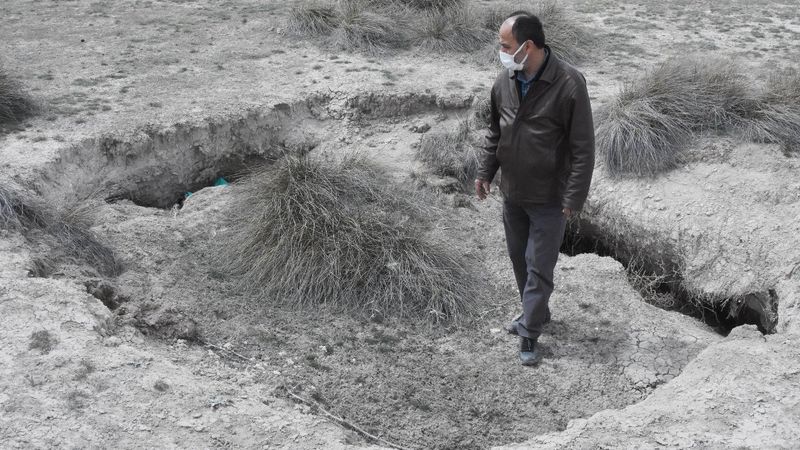 Konya'da 1 kilometrelik alanda 100'den fazla obruk tespit edildi
