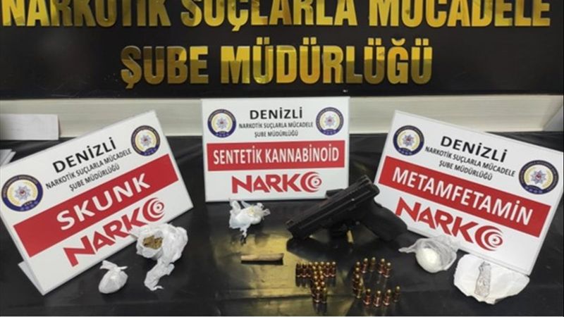 Denizli’de 7 bin 480 kullanımlık sentetik uyuşturucu ele geçirildi