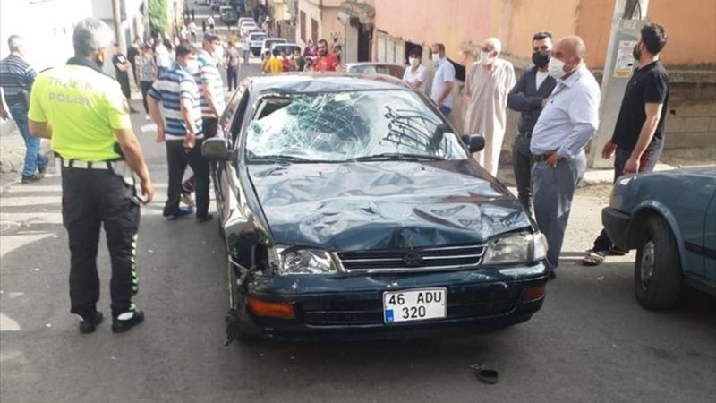 Kahramanmaraş’ta otomobilin çarptığı çocuk kurtarılamadı