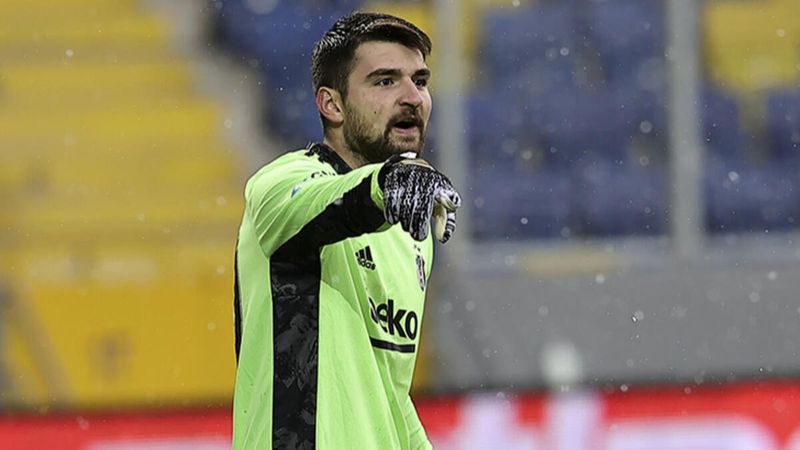 Lyon, Ersin Destanoğlu'ndan vazgeçemiyor