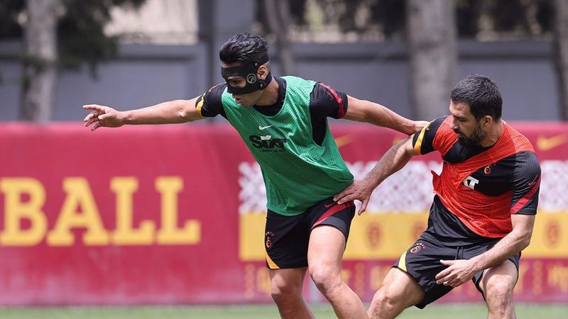 Galatasaray, derbi hazırlıklarına başladı