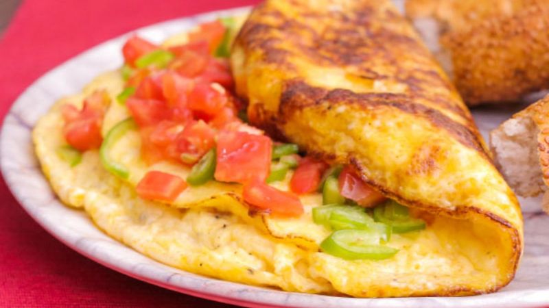 İçine sevgimizi de kattık: Kaşarlı omlet