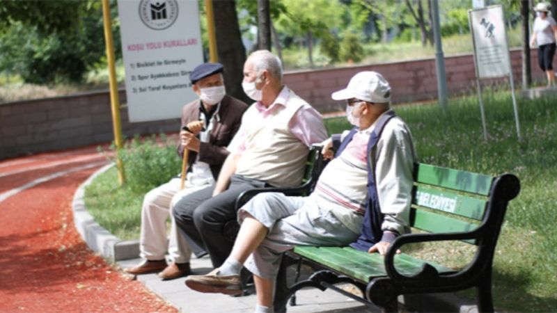 Tam kapanmada 65 yaş üstü dışarı çıkabilir mi? 65 yaş sokağa çıkma izni