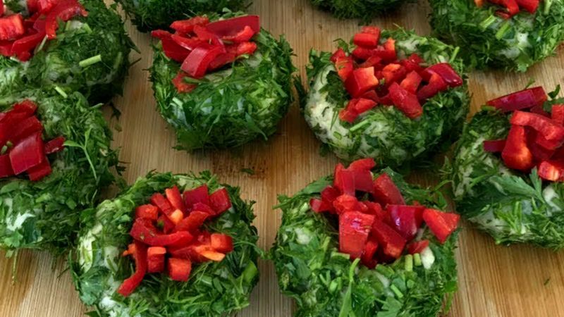 Sofranızı renklendirecek bir patates tarifi: Lalezar mezesi